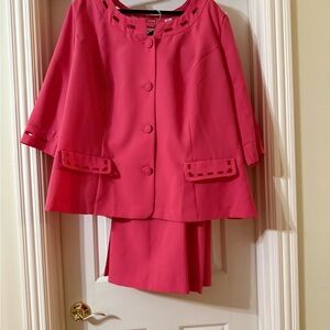 Allison Woods Plus Size Suit